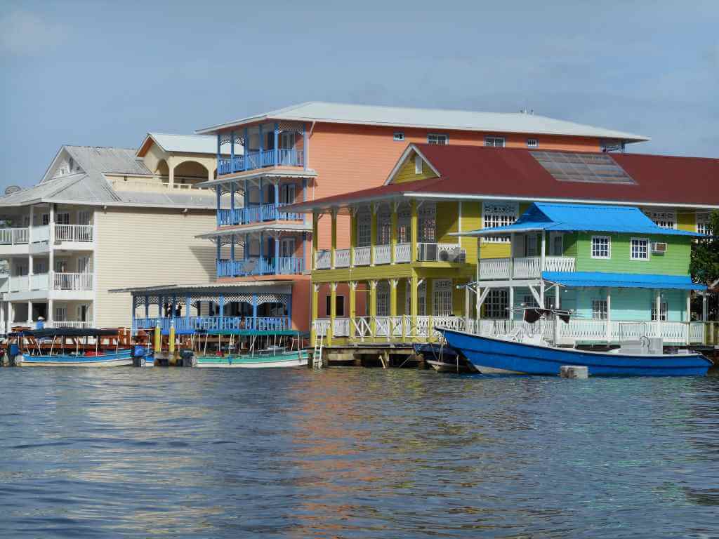 Panama - Bocas del Toro Vacation 6 days / 5 nights - PanaJam Tours